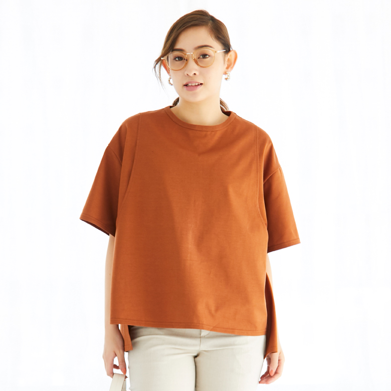 モーハウスの授乳服ビッグシルエットＴモデル写真1